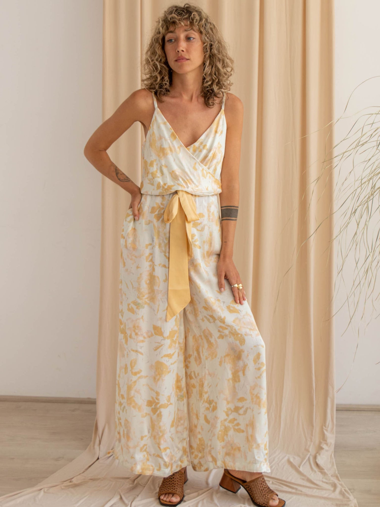 Cossac Ecovero jumpsuit white with yellow print